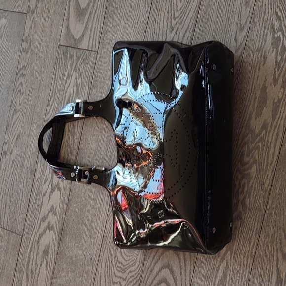 Beautiful shoulder bag by Tory Burch 🌼☘️🍀 - Picture 5 of 12